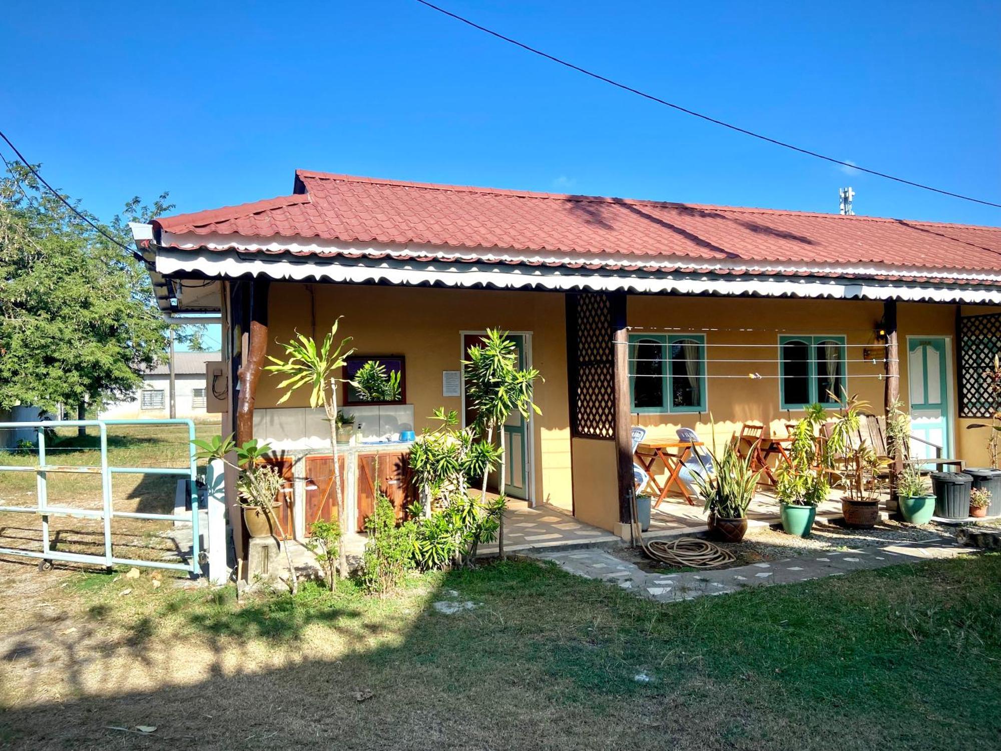 פנתאי צנאנג Soluna Guest House מראה חיצוני תמונה