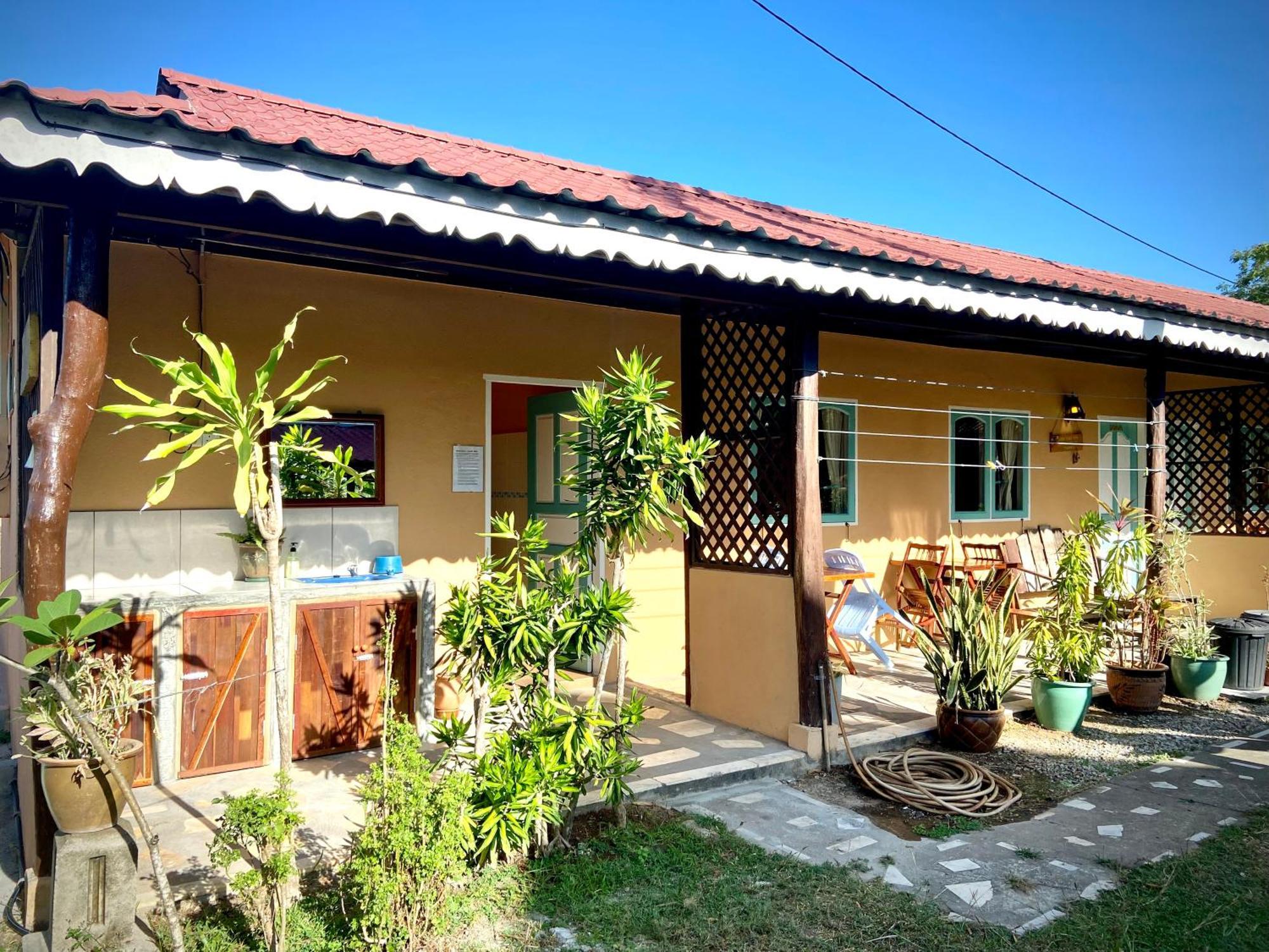 פנתאי צנאנג Soluna Guest House מראה חיצוני תמונה
