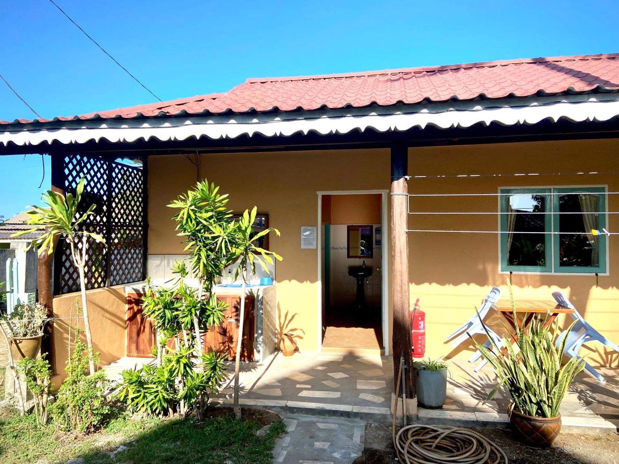 פנתאי צנאנג Soluna Guest House מראה חיצוני תמונה